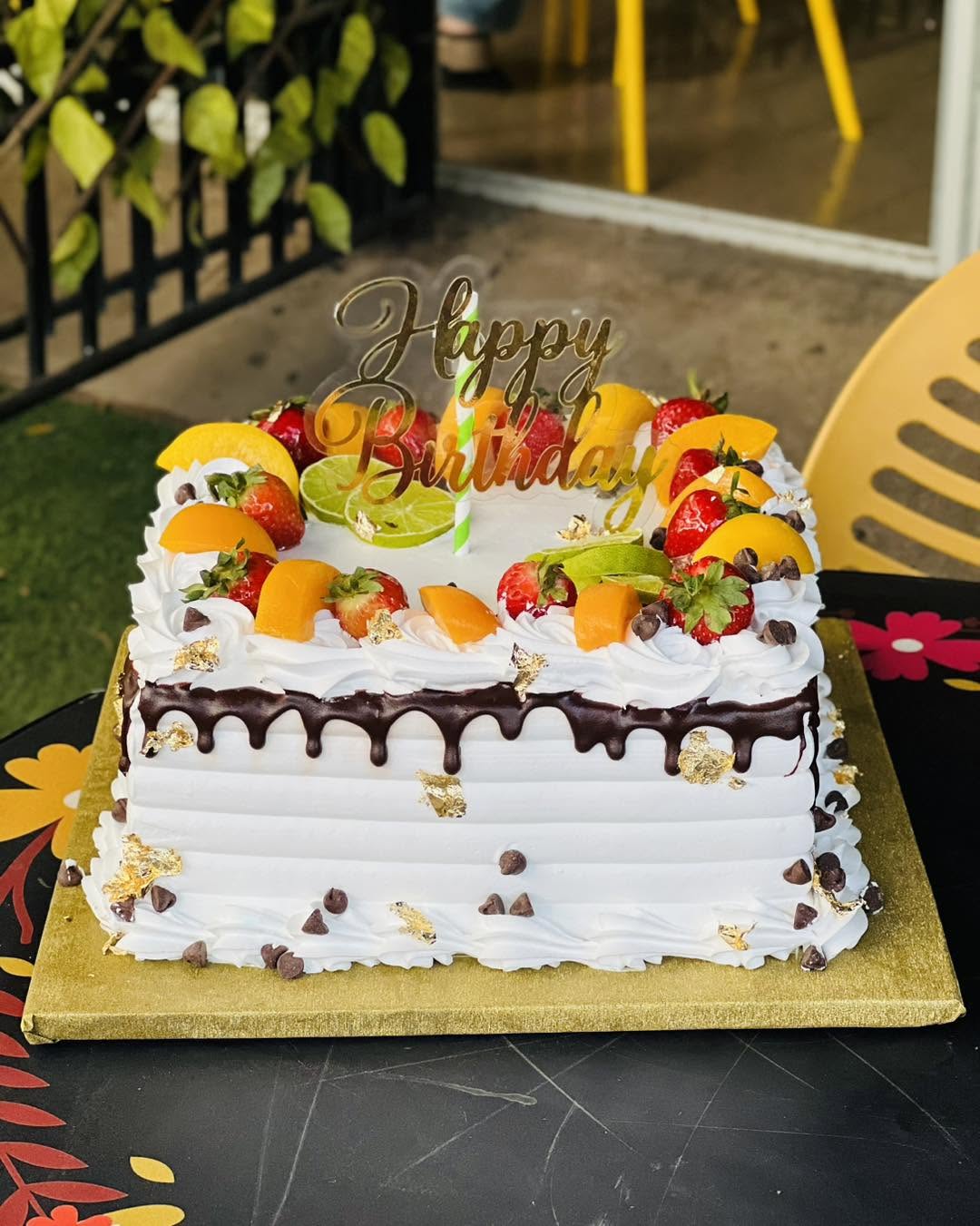 Queque personalizado con frutas